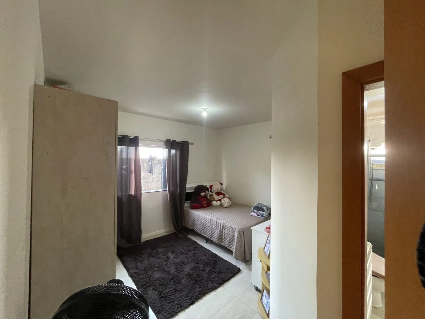 CASA COM TERRENO GRANDE A VENDA EM JABOTI-PR