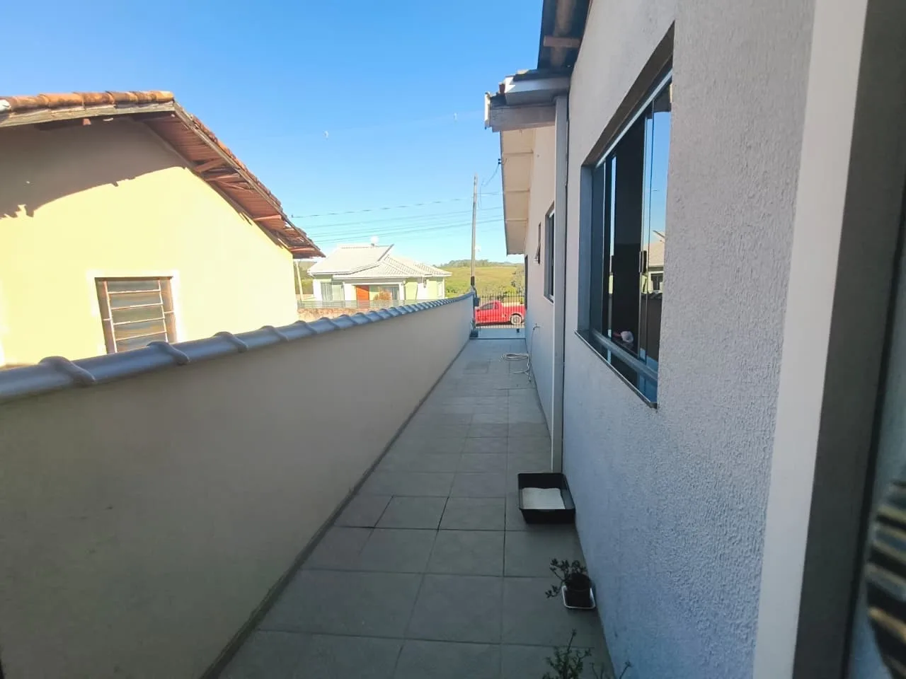 CASA A VENDA NO CENTRO DE JABOTI-PR!