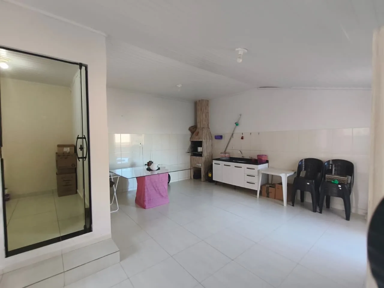 CASA A VENDA NO CENTRO DE JABOTI-PR!