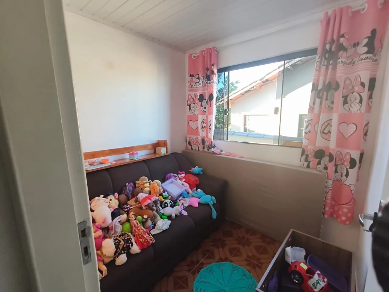 CASA A VENDA NO CENTRO DE JABOTI-PR!