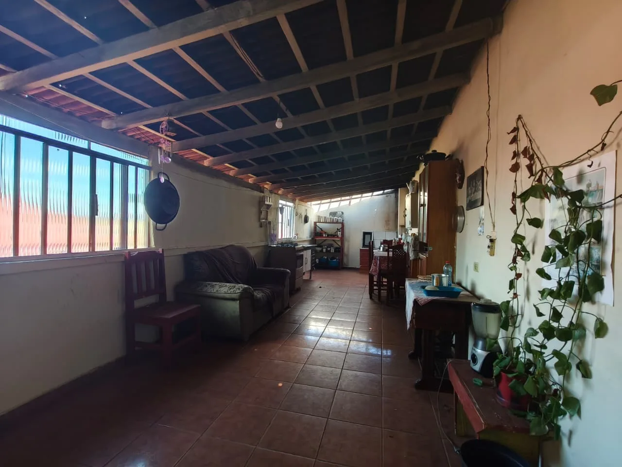 CASA À VENDA EM JABOTI/PR | VILA LUIZÃO | 3 QUARTOS | EDÍCULA | PORÃO AMPLO