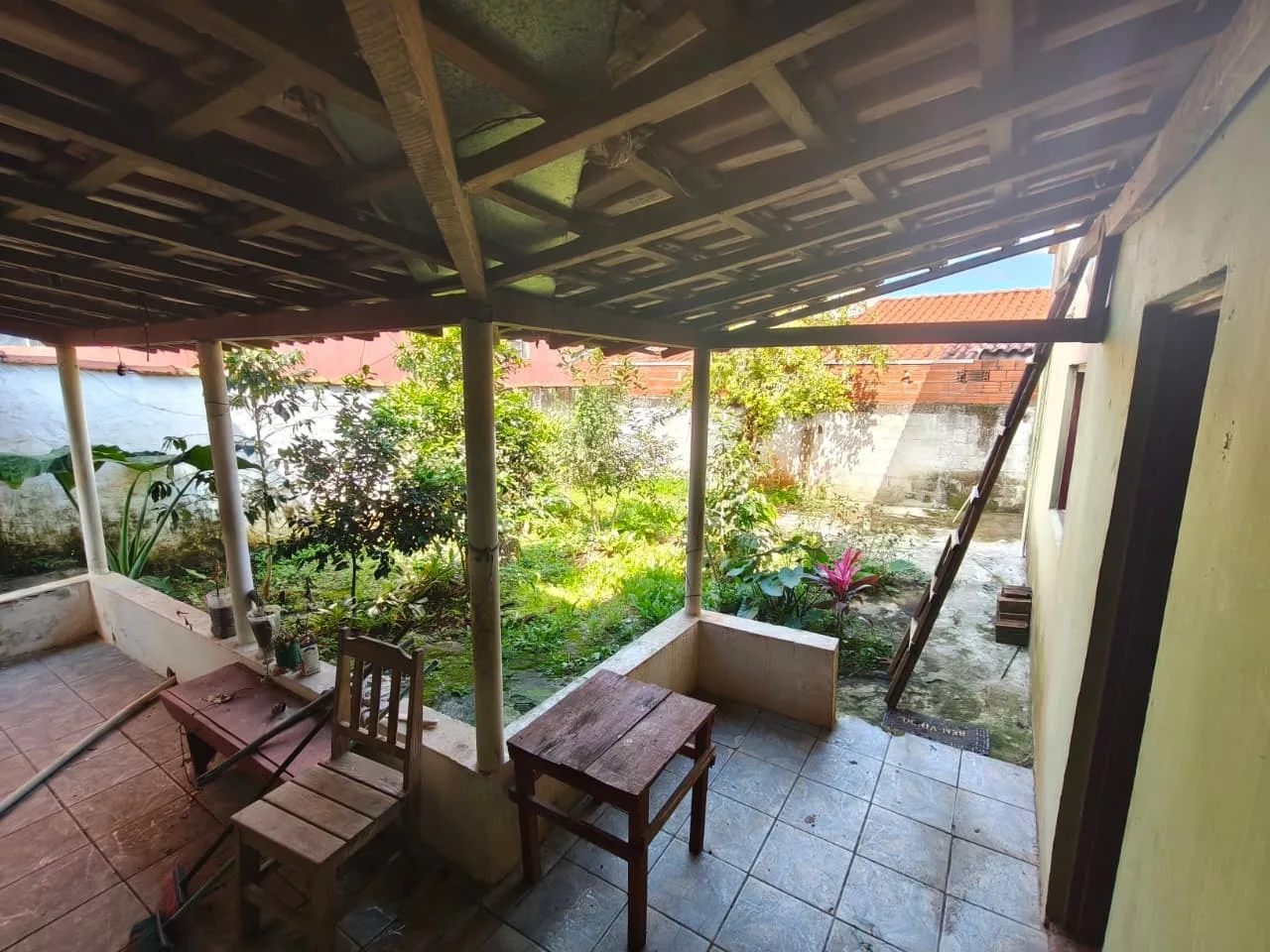 CASA À VENDA EM JABOTI/PR | VILA LUIZÃO | 3 QUARTOS | EDÍCULA | PORÃO AMPLO