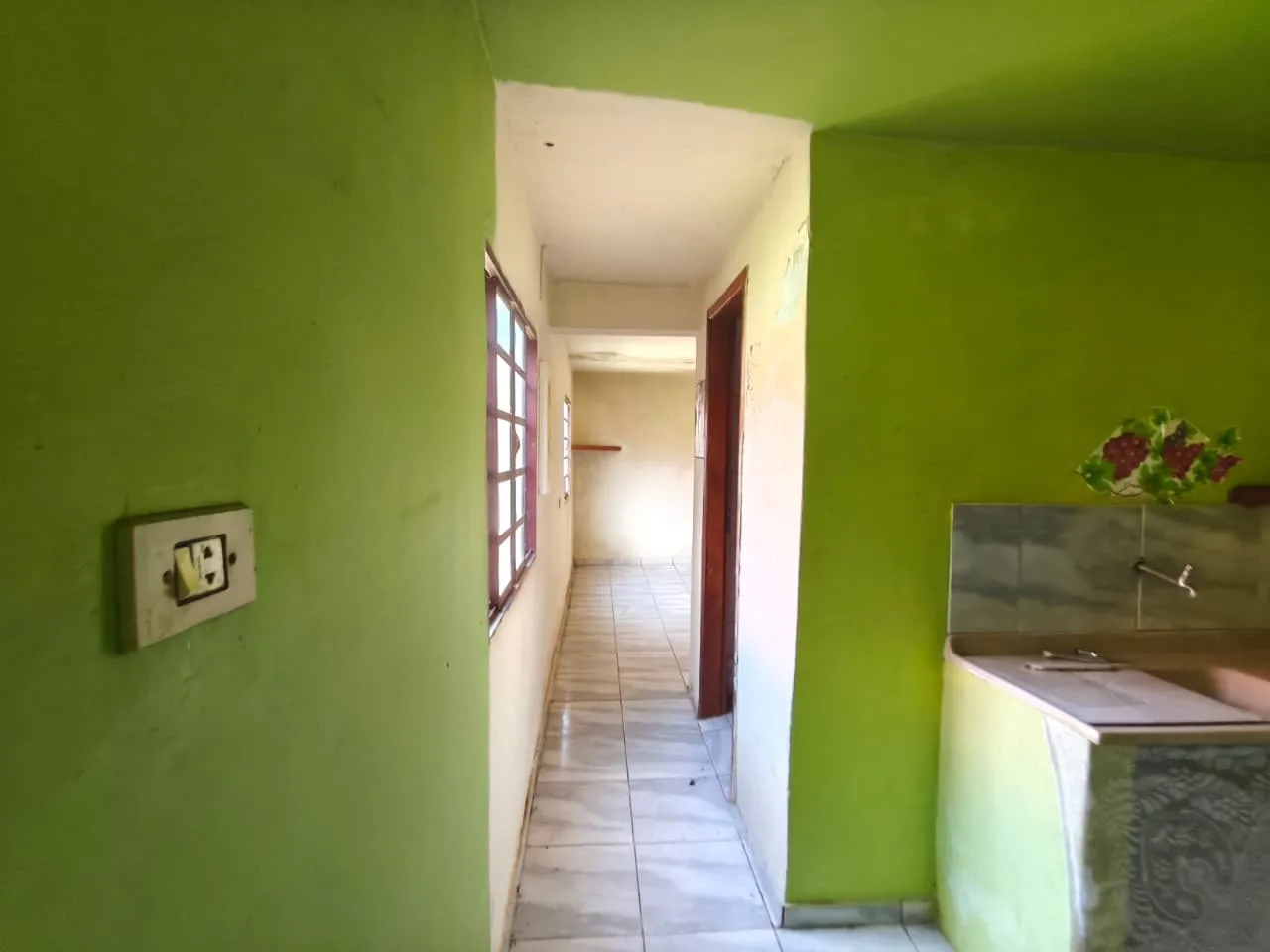 CASA À VENDA EM JABOTI/PR | VILA LUIZÃO | 3 QUARTOS | EDÍCULA | PORÃO AMPLO