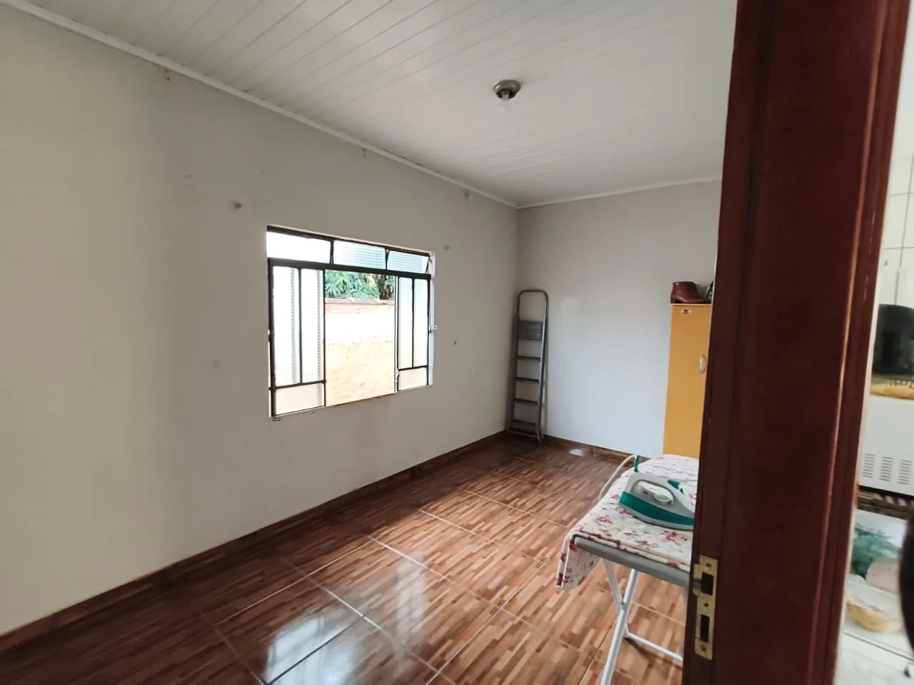 CASA À VENDA EM JABOTI/PR | 900m² DE TERRENO | 3 QUARTOS